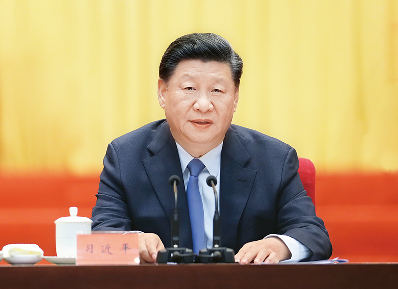 2019年9月20日，中央政協(xié)工作會(huì)議暨慶祝中國(guó)人民政治協(xié)商會(huì)議成立70周年大會(huì)在全國(guó)政協(xié)禮堂召開(kāi)。中共中央總書記、國(guó)家主席、中央軍委主席習(xí)近平出席大會(huì)并發(fā)表重要講話。 新華社記者 鞠鵬/攝